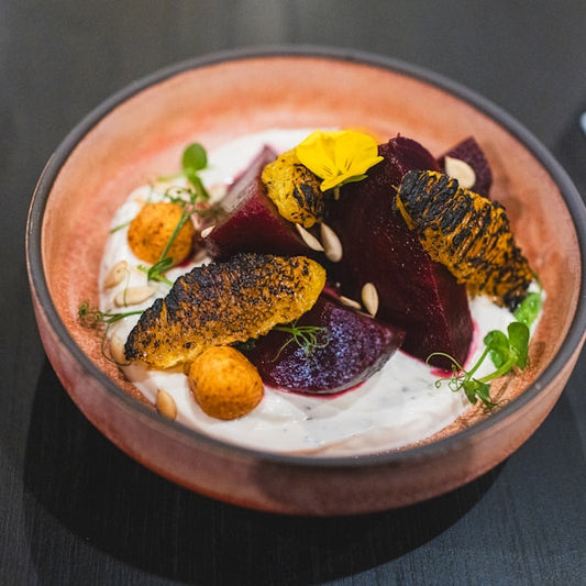 Beet Hummus & Veggies